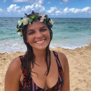 Meet your Posher, Cassandra